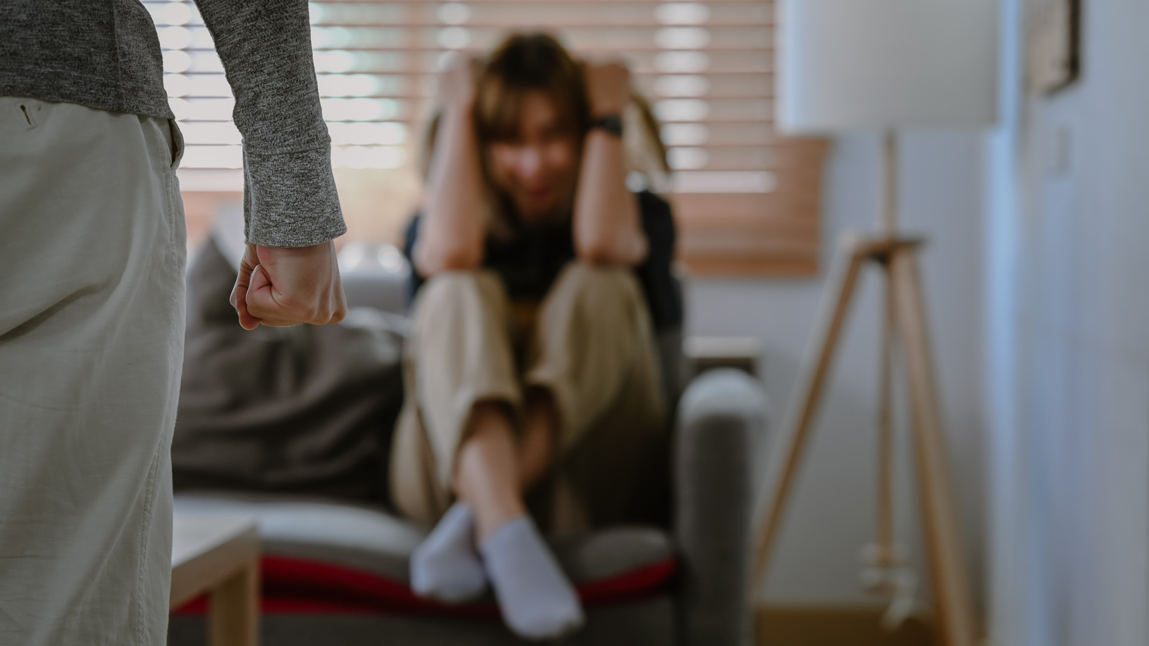 domestic-violence-ptsd-causes-symptoms-and-treatment-cbh