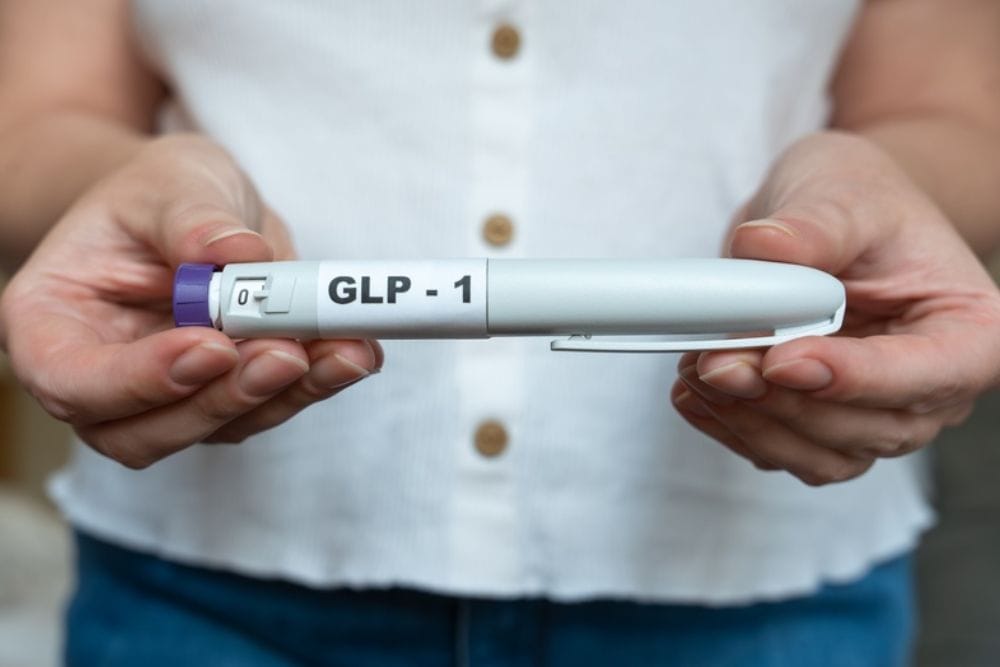do glp-1 drugs reduce alcohol cravings
